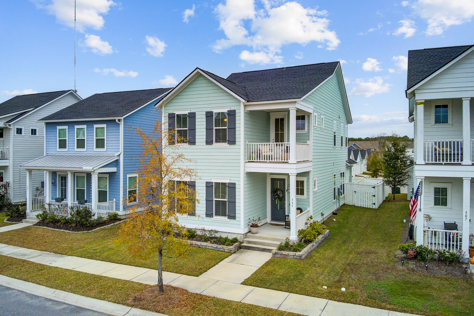 505 North Commodore Way Summerville, SC 29483 - Photo 1 of 53 Front of House