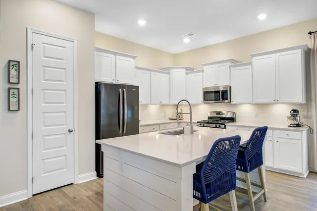 $430,000 | 505 North Commodore Way, Summerville, SC 29483