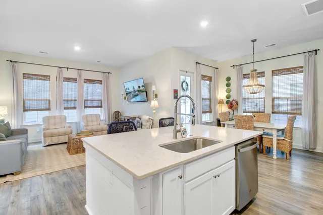 $430,000 | 505 North Commodore Way, Summerville, SC 29483