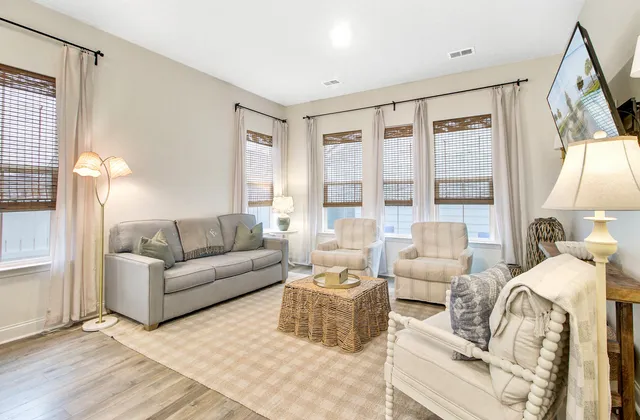 $430,000 | 505 North Commodore Way, Summerville, SC 29483