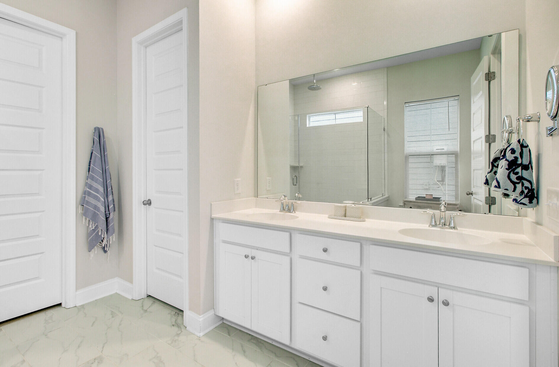 505 North Commodore Way Summerville, SC 29483 - Photo 21 of 53 Primary Bathroom