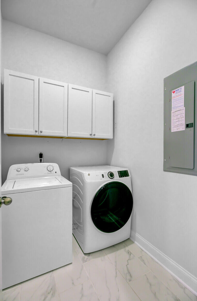 505 North Commodore Way Summerville, SC 29483 - Photo 24 of 53 Laundry Room