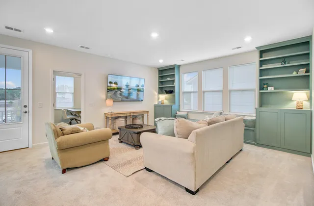 $430,000 | 505 North Commodore Way, Summerville, SC 29483