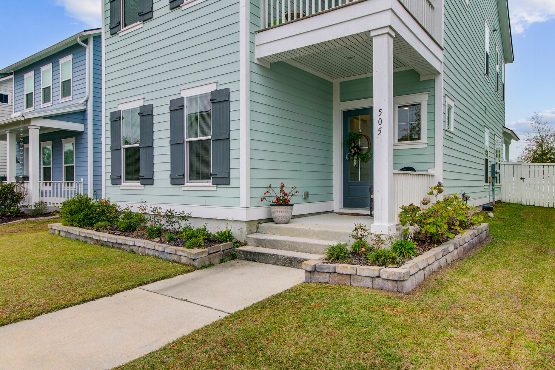 505 North Commodore Way Summerville, SC 29483 - Photo 4 of 53 Front of House