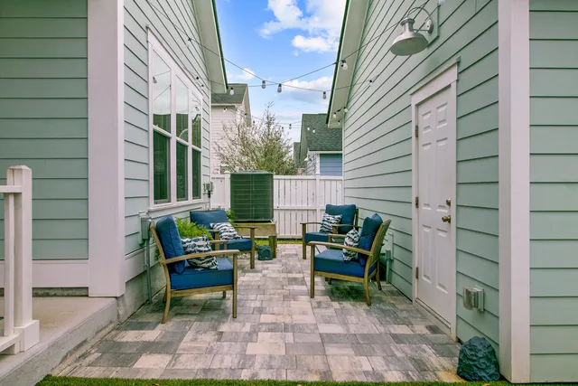 $430,000 | 505 North Commodore Way, Summerville, SC 29483