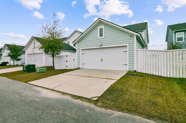 $430,000 | 505 North Commodore Way, Summerville, SC 29483