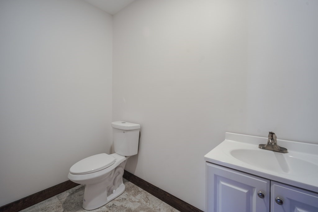64 Colonial Avenue Springfield, MA 01109 - Photo 11 of 26 Gallery Image 11