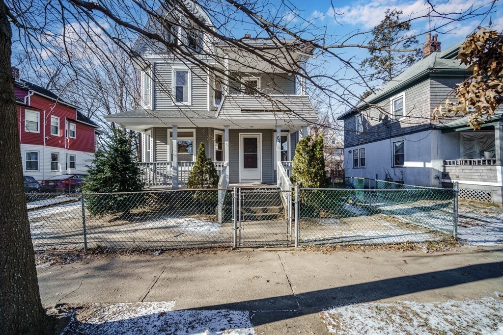 64 Colonial Avenue Springfield, MA 01109 - Photo 23 of 26 Gallery Image 23