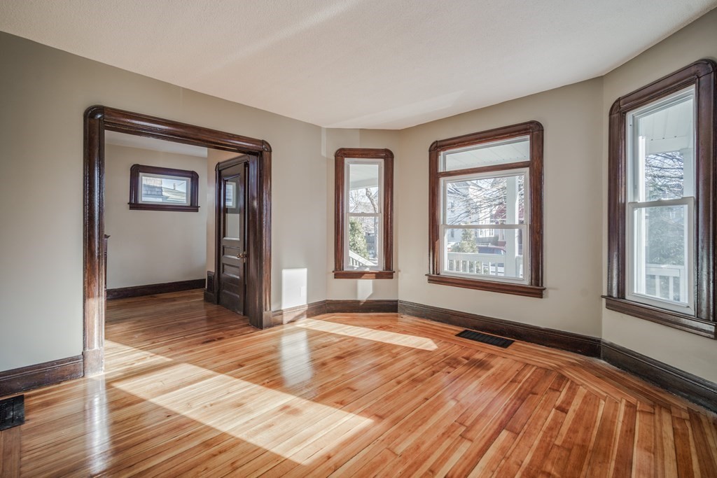 64 Colonial Avenue Springfield, MA 01109 - Photo 5 of 26 Gallery Image 5