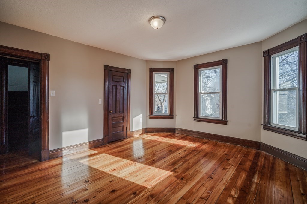 64 Colonial Avenue Springfield, MA 01109 - Photo 6 of 26 Gallery Image 6