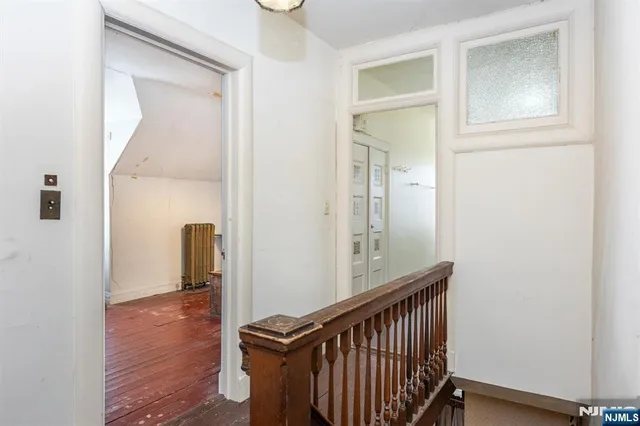 $999,000 | 20 Prospect Terrace, Montclair, NJ 07042