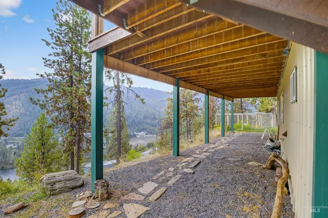 $599,000 | 283 Quail Drive, Lenore, ID 83541