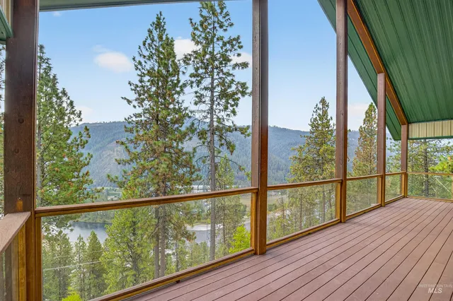 $599,000 | 283 Quail Drive, Lenore, ID 83541