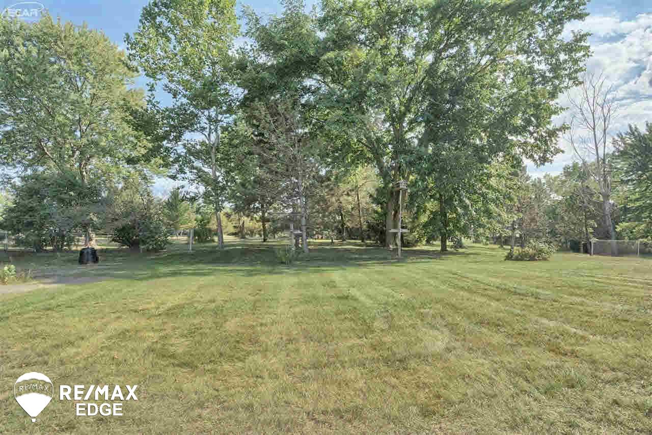9312 East Bristol Road Davison, MI 48423 - Photo 27 of 30 21193619-26.JPG