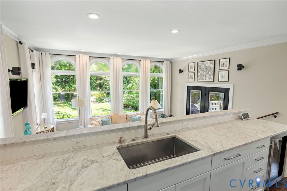 17 Bridgeway Road Richmond, VA 23226 - Photo 13 of 38 Overlooking Family Room and gorgeous landscape