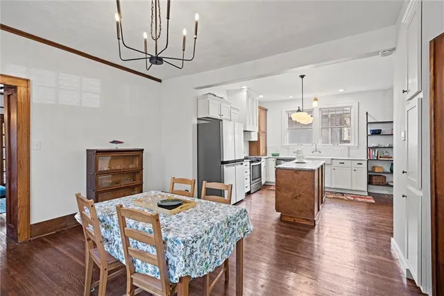 $330,000 | 211 East Cedar Street, Olathe, KS 66061