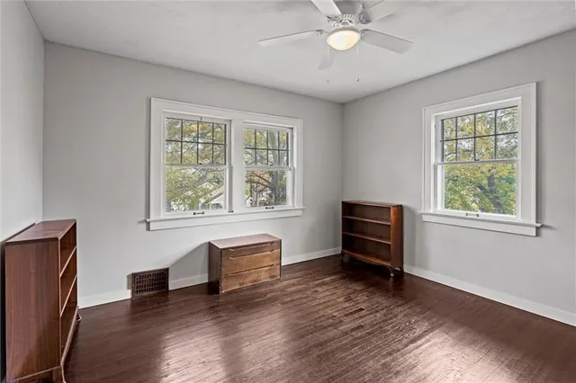 $330,000 | 211 East Cedar Street, Olathe, KS 66061