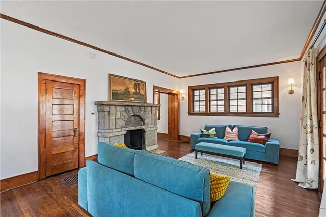 $330,000 | 211 East Cedar Street, Olathe, KS 66061