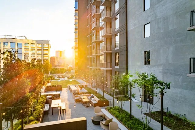 $2,600 | 1212 Demonbreun Street, Unit 1507, Nashville, TN 37203