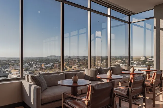 $2,600 | 1212 Demonbreun Street, Unit 1507, Nashville, TN 37203