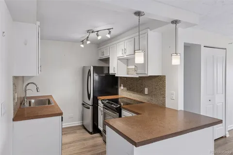 $750,000 | 1313 North Williams Street, Unit 1601, Denver, CO 80218