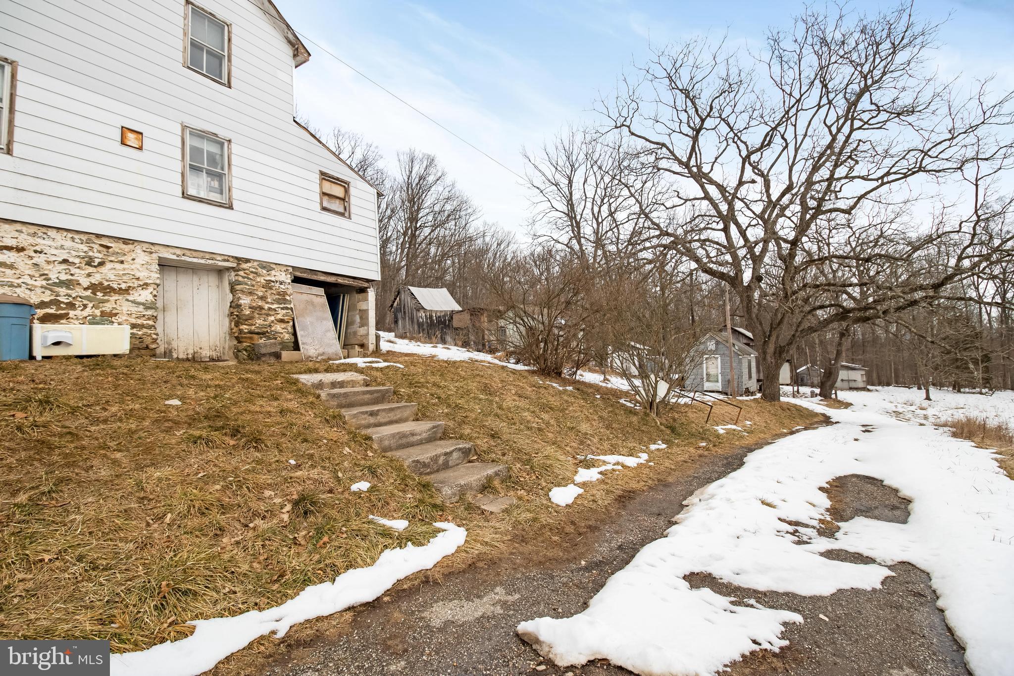 3815 Back Woods Road Westminster, MD 21158 - Photo 5 of 24 Gallery Image 5