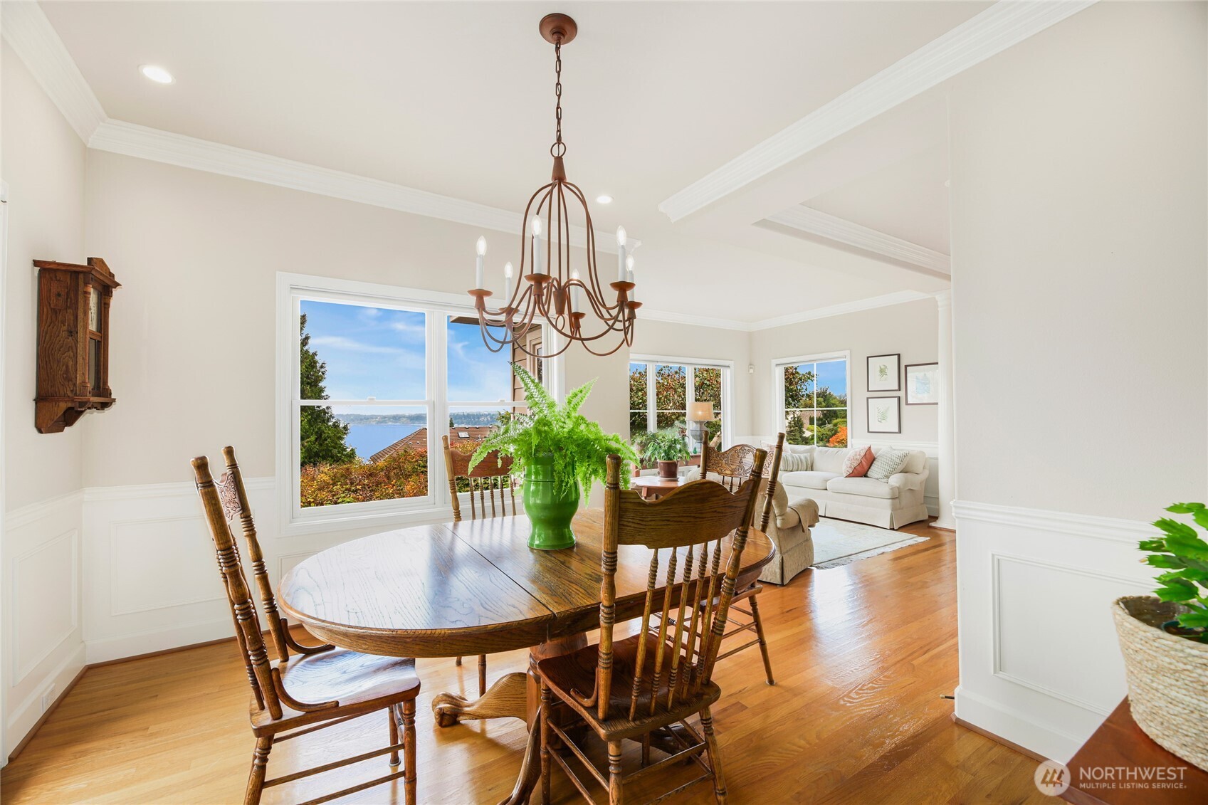 621 Southwest 295th Place Federal Way, WA 98023 - Photo 15 of 35 a view of a dining room with furniture and wooden floor