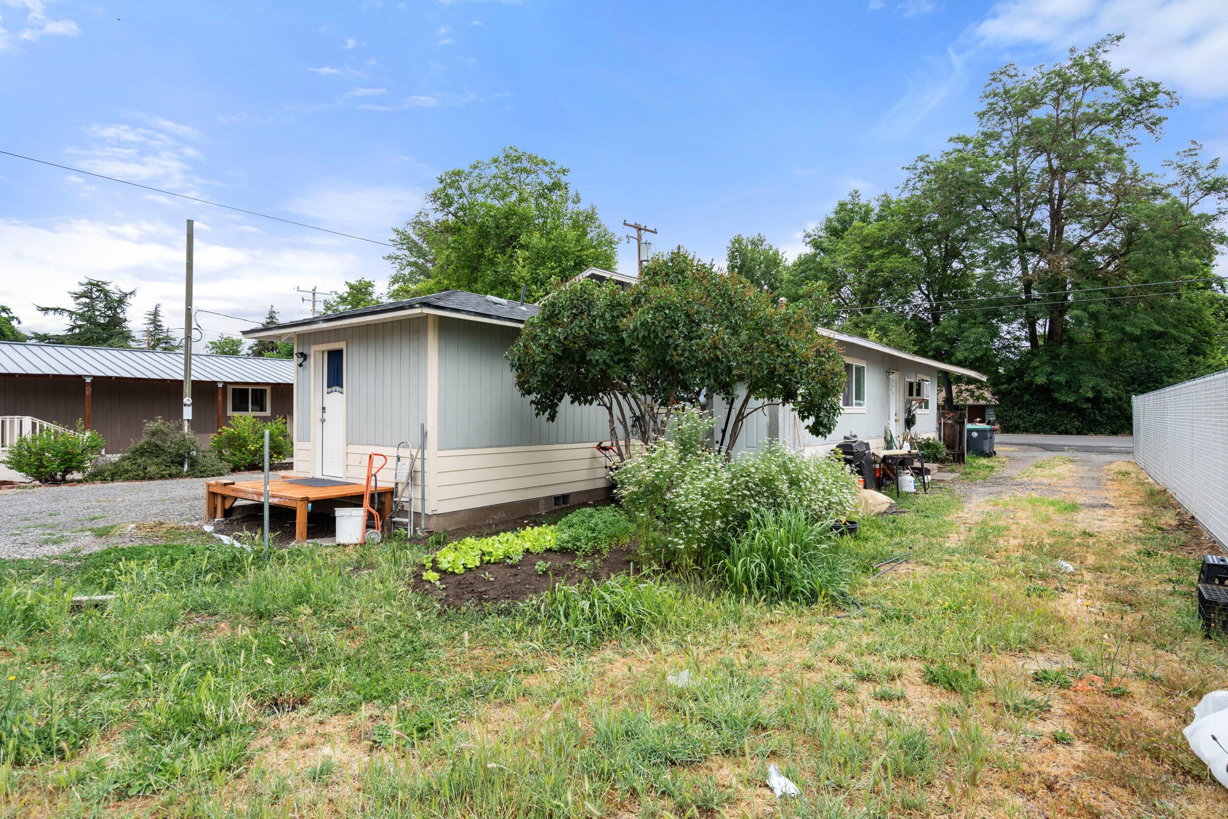2921 Table Rock Road Medford, OR 97501 - Photo 5 of 15 8_2921 table rock rd-07