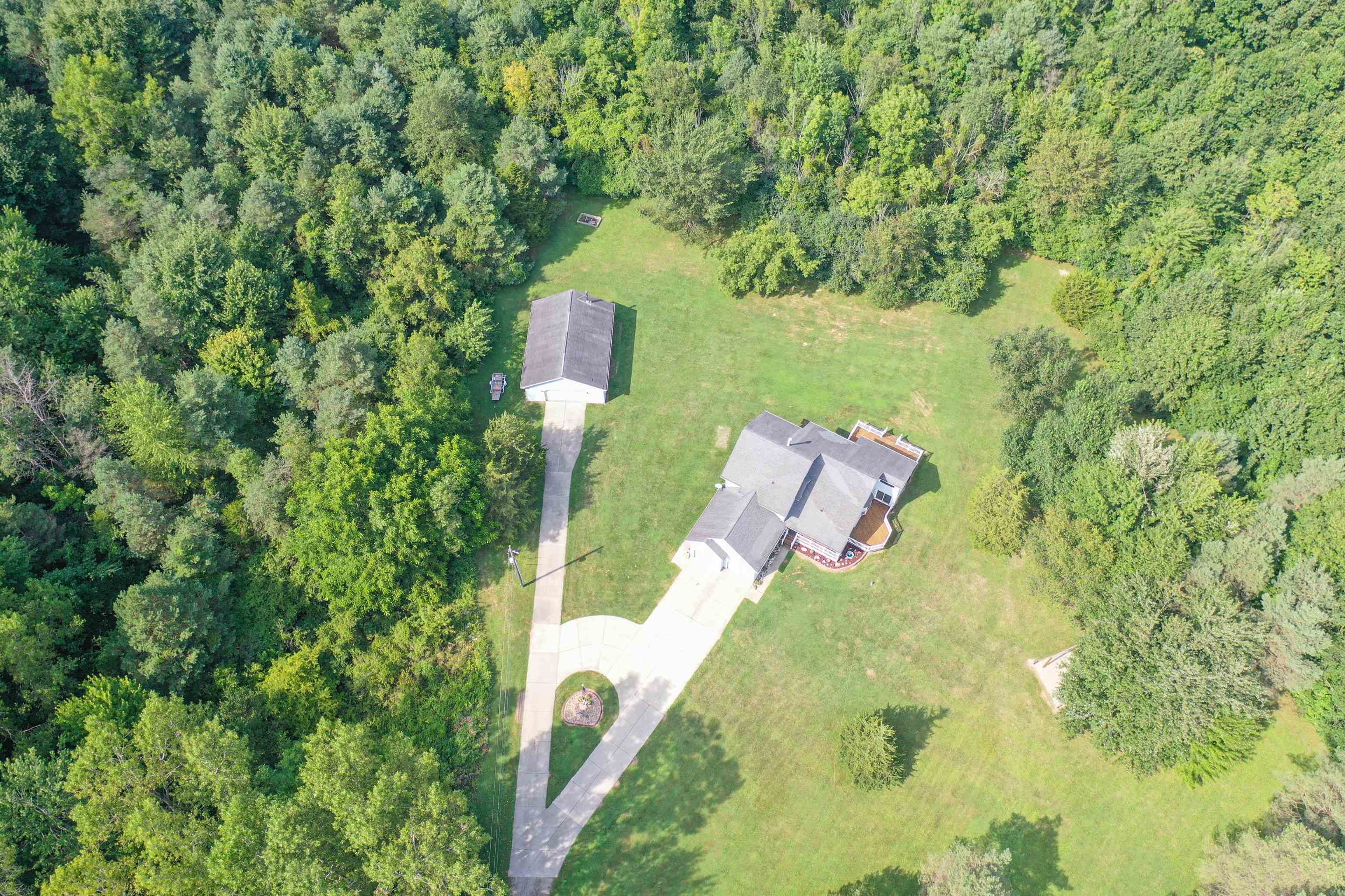 6127 East Potter Road Davison, MI 48423 - Photo 35 of 49 50185510-b7dfdd30-45d9-4eef-996a-67ddb760005c.JPG