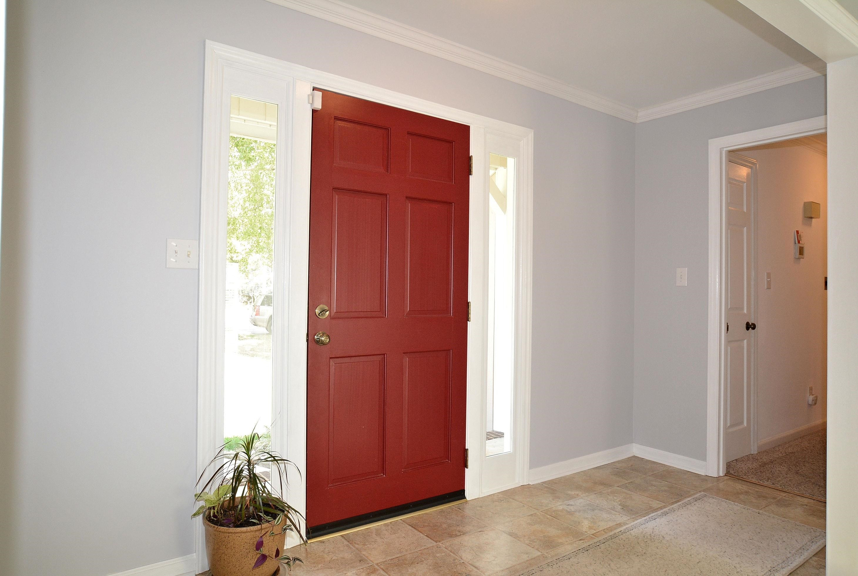7409 Peppercorn Court Raleigh, NC 27613 - Photo 4 of 47 Foyer