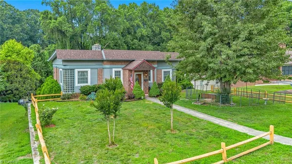 $325,000 | 211 North Bridge Street, Jonesville, NC 28642