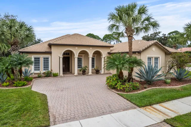 $3,700 | 801 Southwest Classico Court, Port St. Lucie, FL 34986