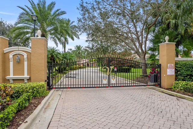 $3,700 | 801 Southwest Classico Court, Port St. Lucie, FL 34986