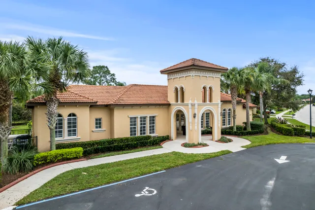 $3,700 | 801 Southwest Classico Court, Port St. Lucie, FL 34986
