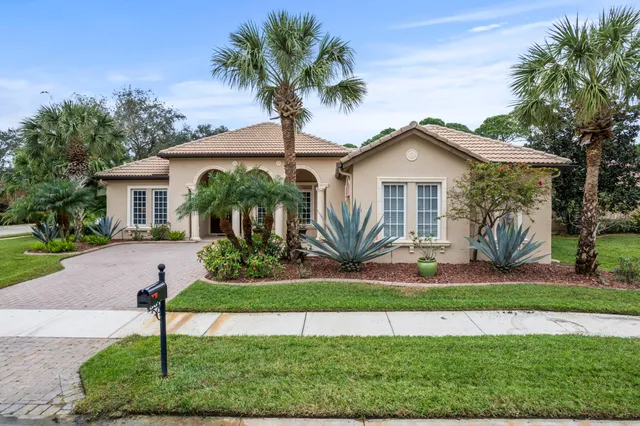 $3,700 | 801 Southwest Classico Court, Port St. Lucie, FL 34986
