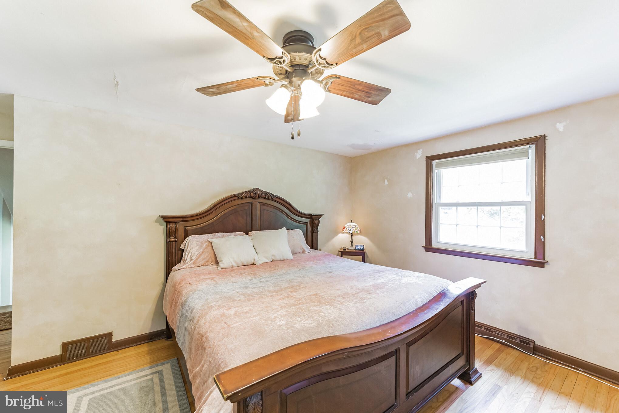 606 Brookwood Road Wayne, PA 19087 - Photo 11 of 34