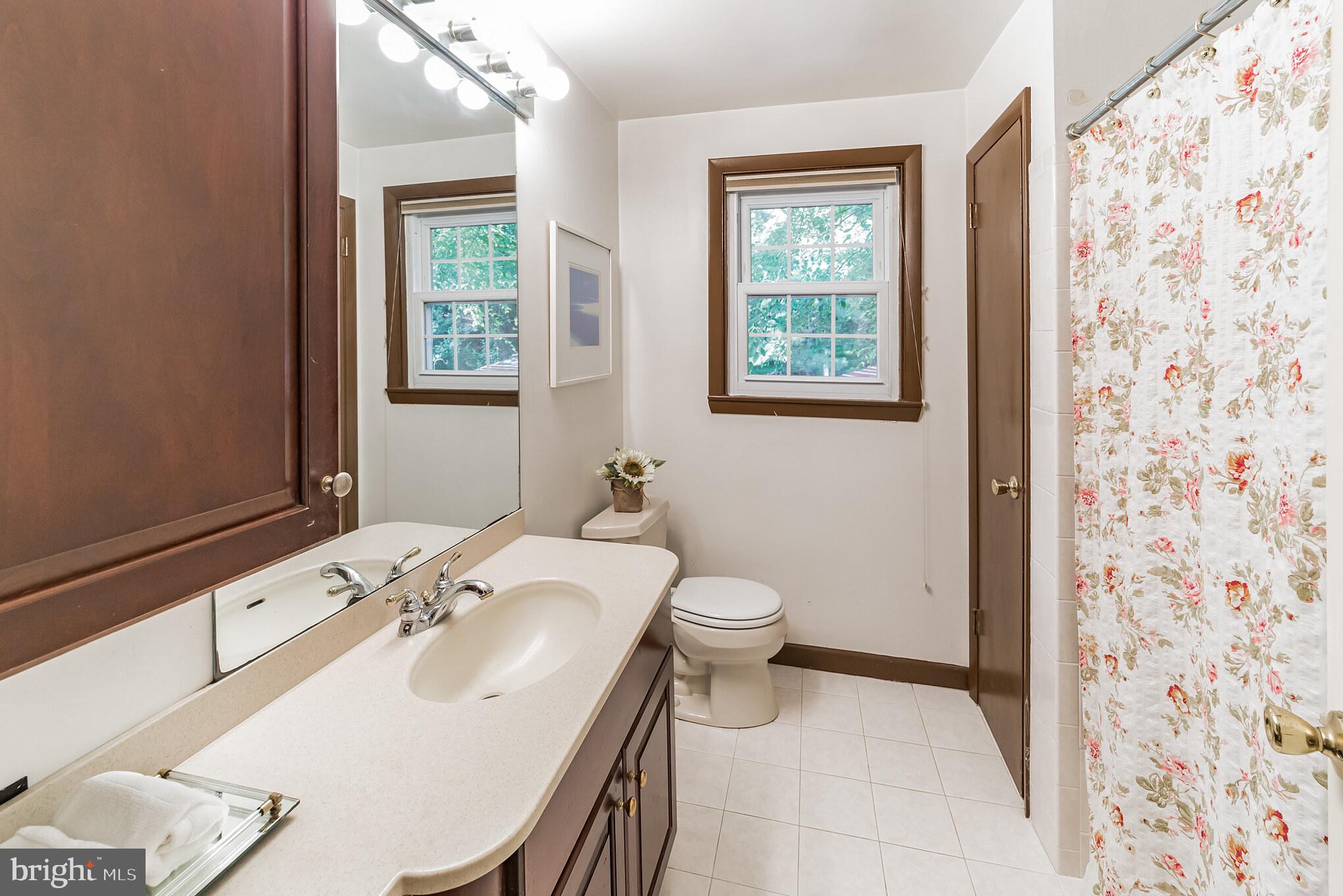 606 Brookwood Road Wayne, PA 19087 - Photo 16 of 34