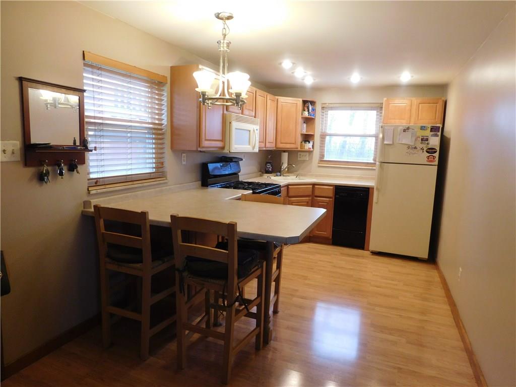 919 Mifflinridge Road Pittsburgh, PA 15207 - Photo 4 of 14 Gallery Image 4