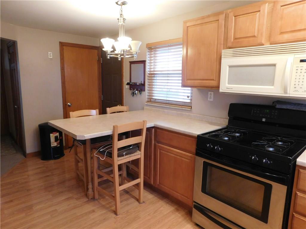 919 Mifflinridge Road Pittsburgh, PA 15207 - Photo 5 of 14 Gallery Image 5