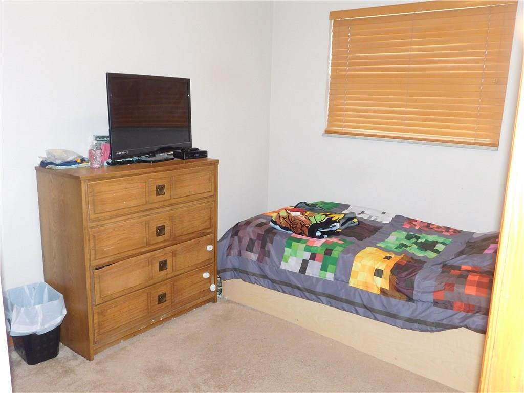 919 Mifflinridge Road Pittsburgh, PA 15207 - Photo 9 of 14 Gallery Image 9