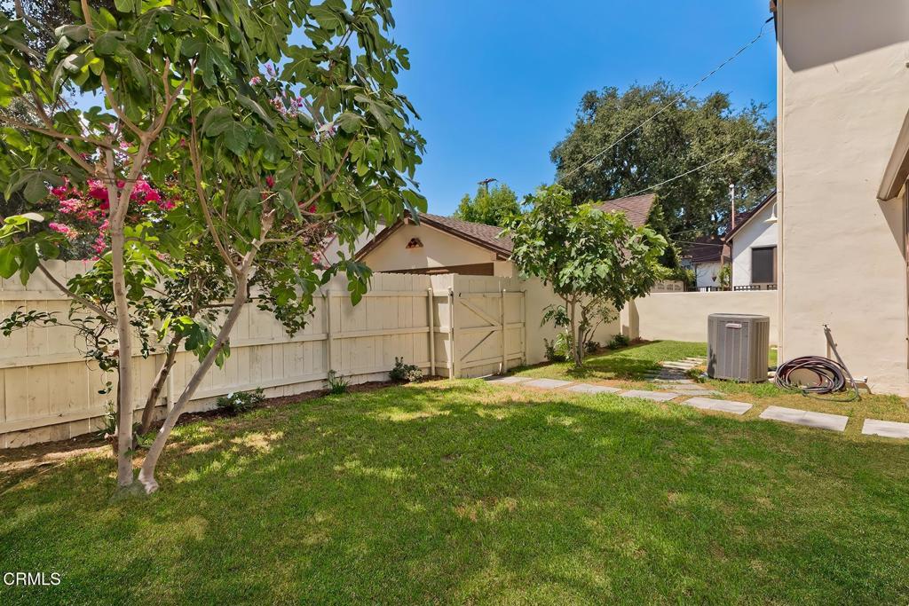 2096 Brigden Road Pasadena, CA 91104 - Photo 38 of 43 40