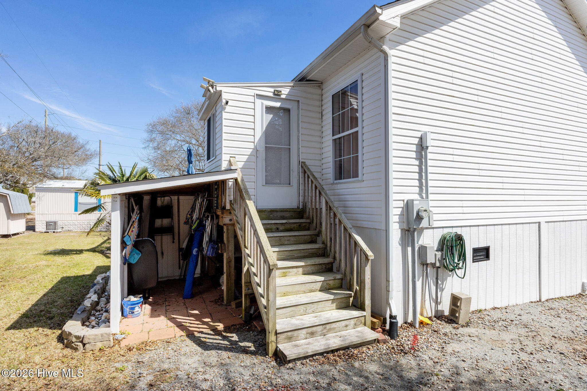 8504 Reed Drive Emerald Isle, NC 28594 - Photo 18 of 23 Separate entrance to primary bedroom space