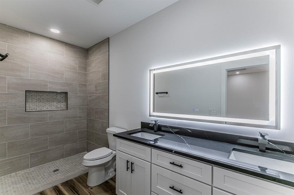 4898 Point La Vista Road Malakoff, TX 75148 - Photo 13 of 26