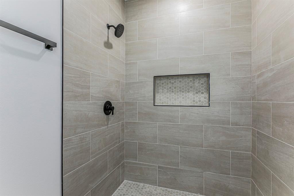 4898 Point La Vista Road Malakoff, TX 75148 - Photo 14 of 26