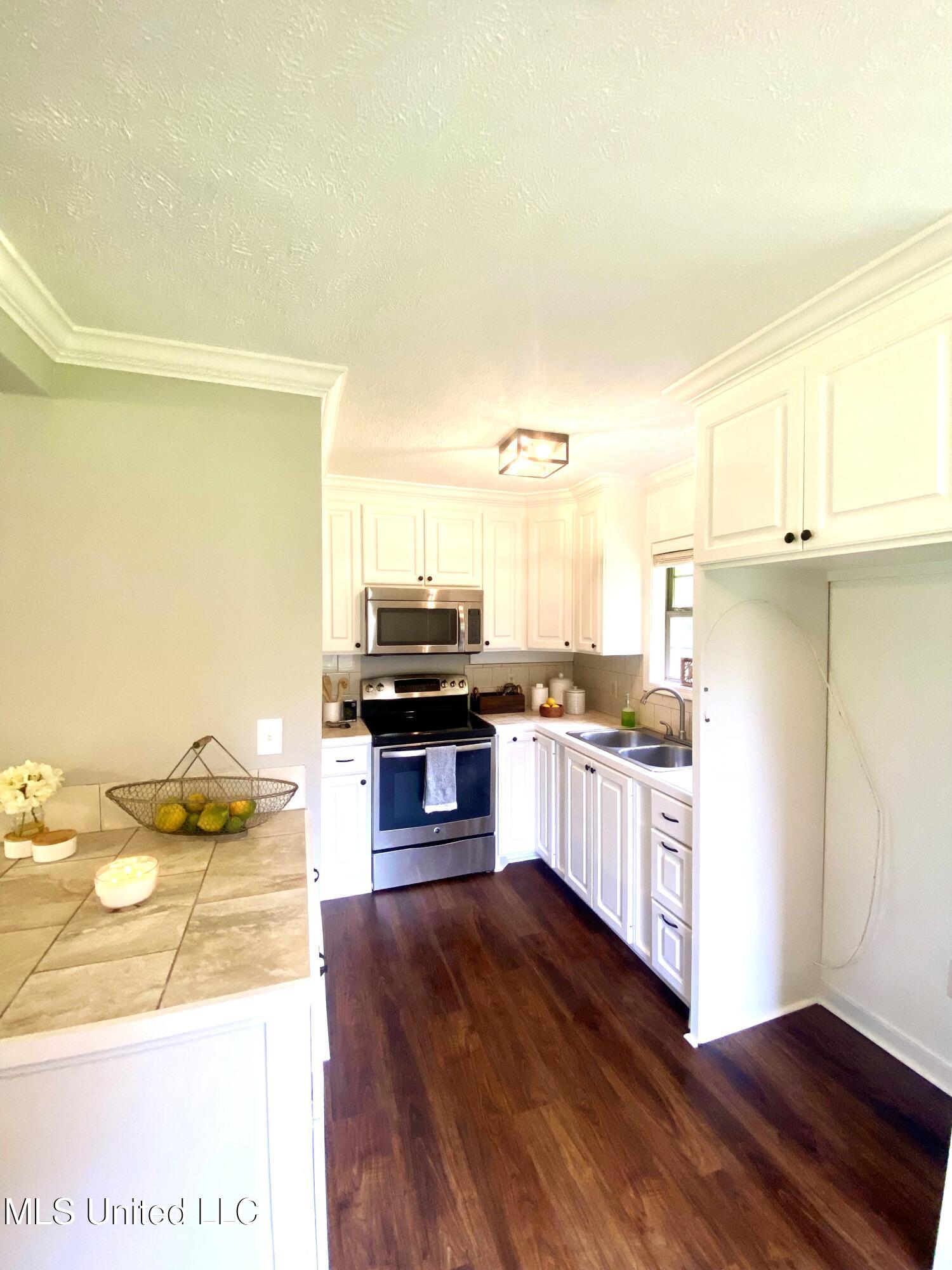 1368 John Warren Road Bolton, MS 39041 - Photo 25 of 65 KITCHEN4