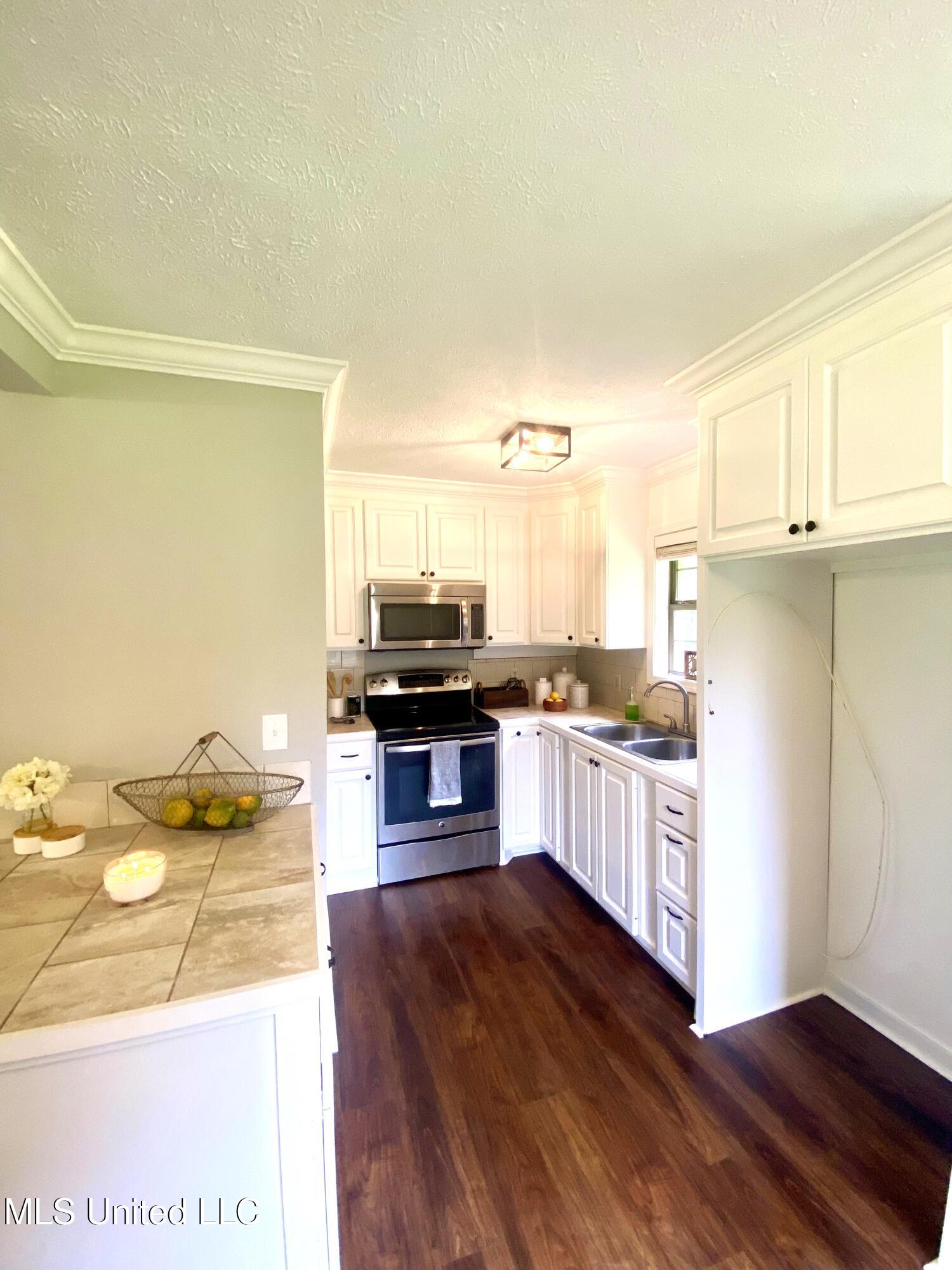 1368 John Warren Road Bolton, MS 39041 - Photo 26 of 65 KITCHEN5