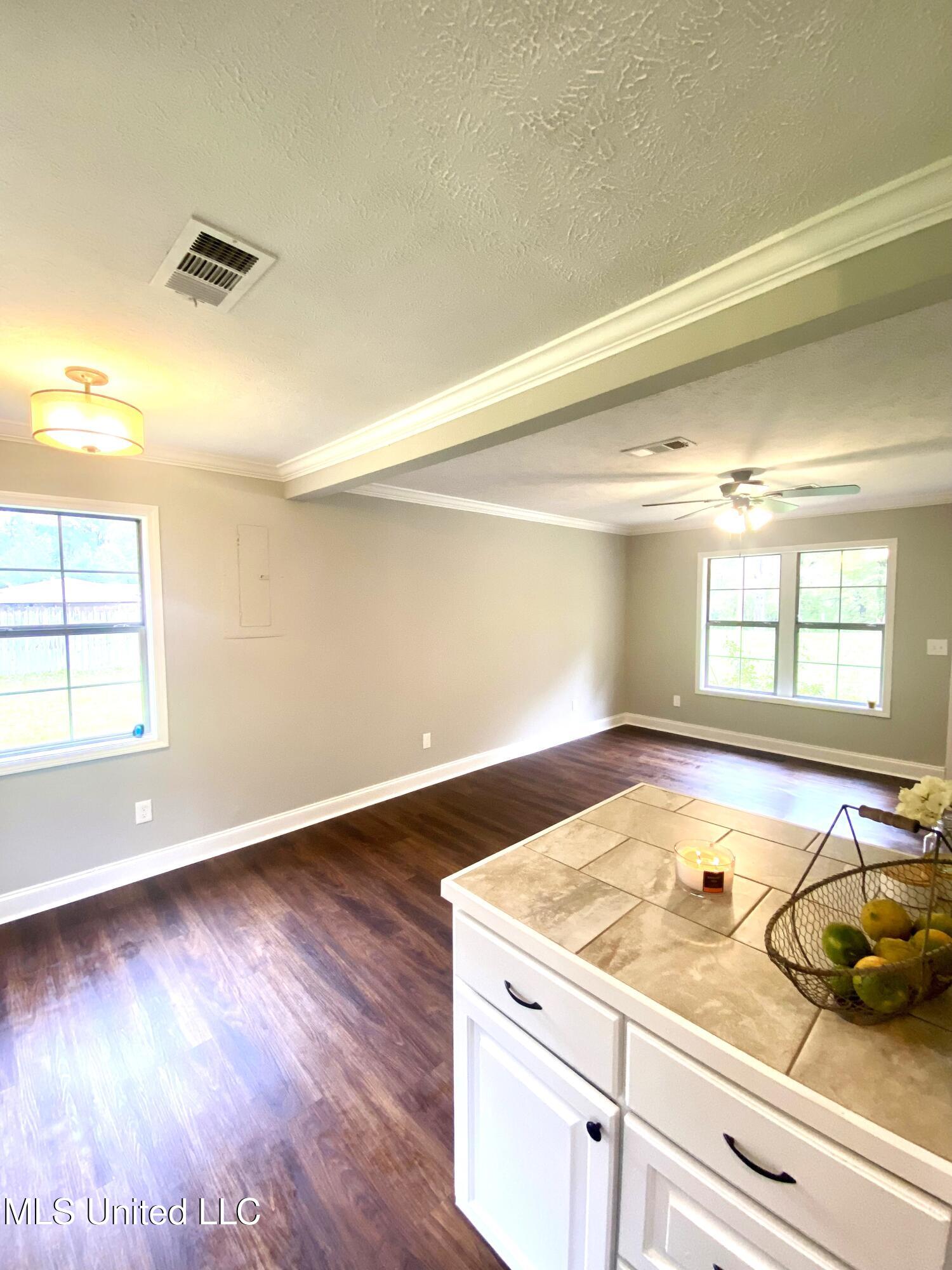 1368 John Warren Road Bolton, MS 39041 - Photo 31 of 65 KITCHEN10