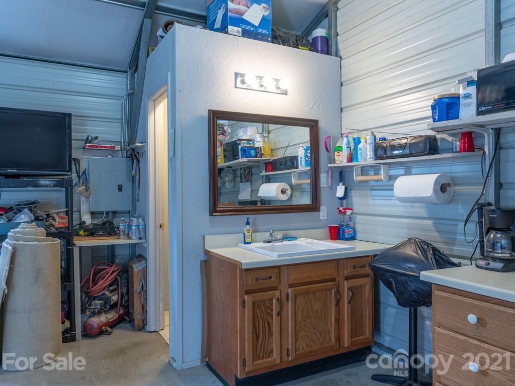 904 Riceville Road Asheville, NC 28805 - Photo 14 of 24 Gallery Image 14