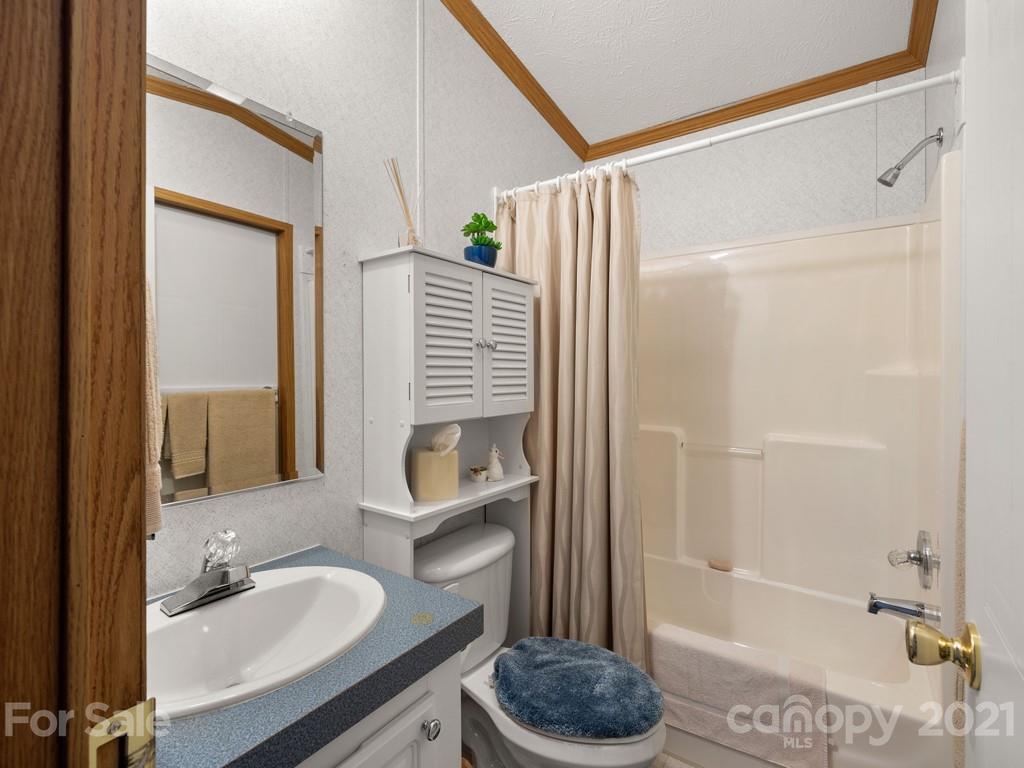 904 Riceville Road Asheville, NC 28805 - Photo 8 of 24 Gallery Image 8