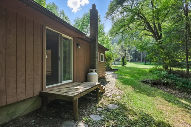 $1,350 | 269 Oakland Valley Road, Cuddebackville, NY 12729